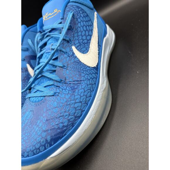 Size 13 - Kobe A.D. Mid Demar Derozan PE - Only Worn Once Indoor Shoot Around main image 14